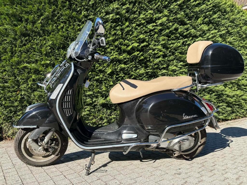 Occasie Vespa GTS 250, Motoren, Motoren | Piaggio, Bedrijf, Scooter, 12 t/m 35 kW, 1 cilinder, Minimaal motorrijbewijs A2, Ophalen