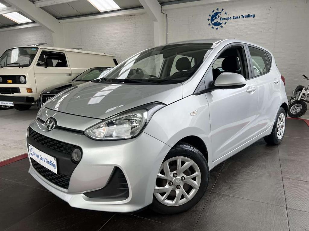 Hyundai i10 1.0i 67 CH 1ÈRE MAIN GAR 12M (bj 2019), Stof, Gebruikt, Zwart, Bedrijf