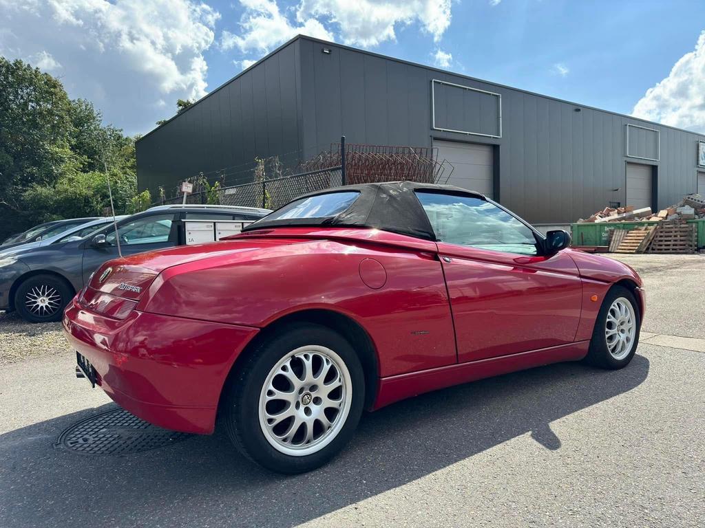Climatiseur convertible Alfa Romeo Spider 2.0 Twin Spark, Autos, Essai à domicile, Achat, 155 kW, Entreprise