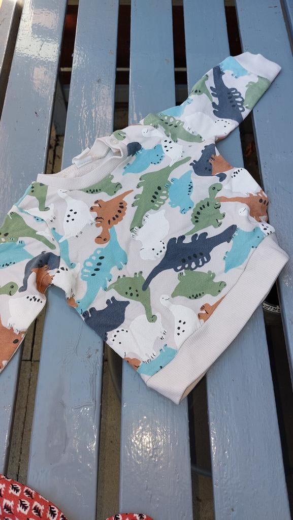 Beige babysweater maat 68, Kinderen en Baby's, Babykleding | Maat 68, Ophalen of Verzenden