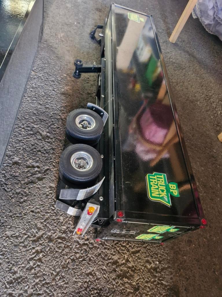 Modèle réduit BP Truck Train Trailer 2 pièces, Enlèvement