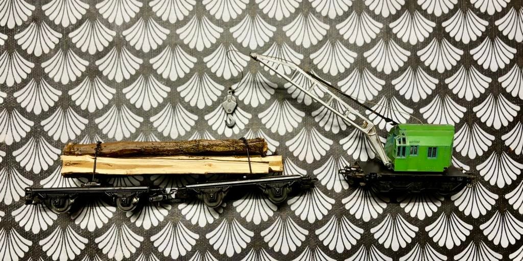 Wagon transport de bois + grue Marklin HO, Enlèvement ou Envoi, Comme neuf, Wagon