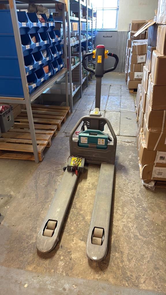 Transpalet, Ophalen, Zo goed als nieuw