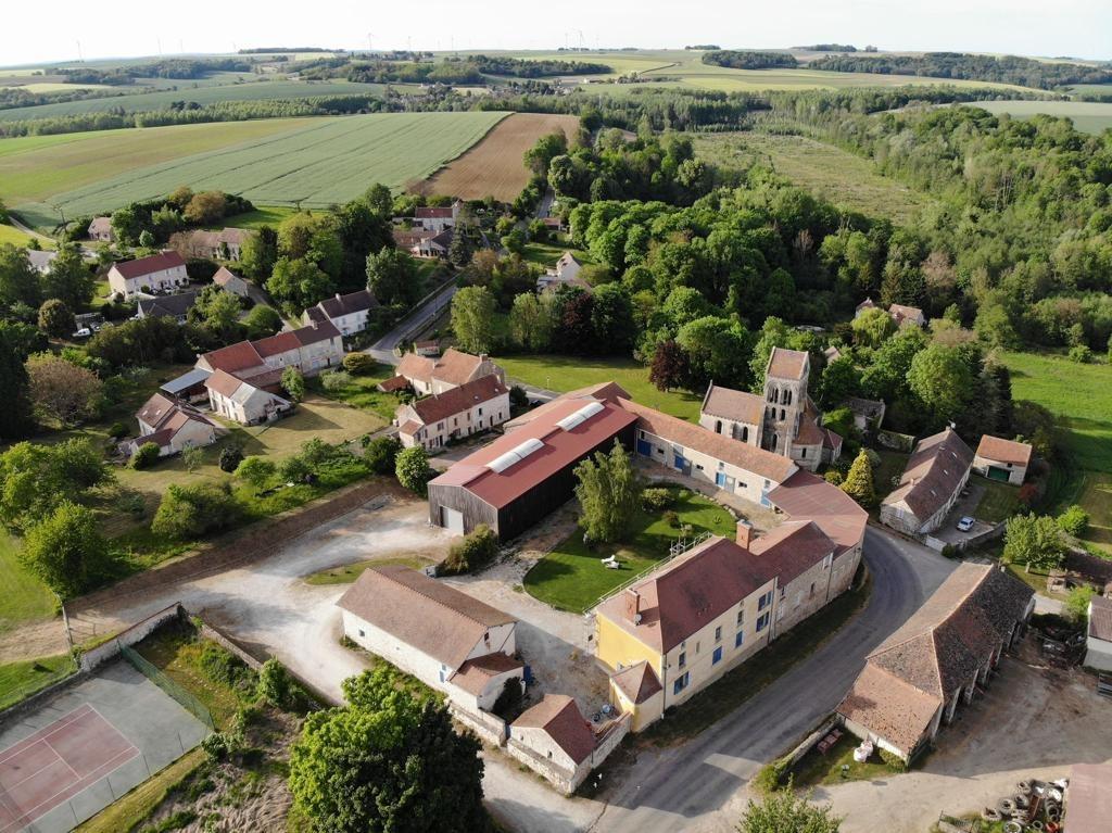 Propriété habitation + Bâtiment Stockage + sur 3 hectares, Immo, Village, 10 pièces, Torcy en valois, 400 m²