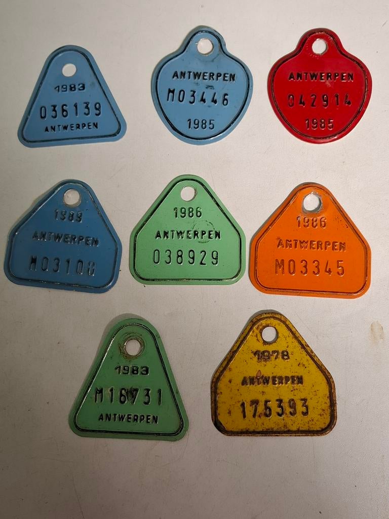 Oude fietsnummerplaten, Enlèvement