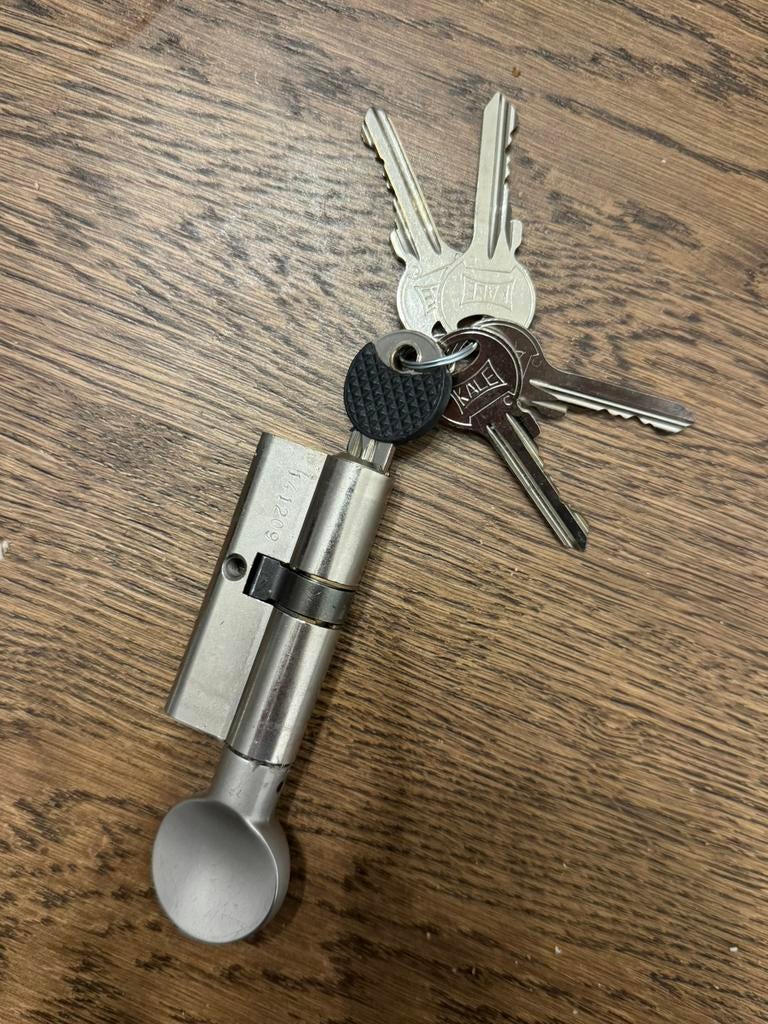 Veiligheidscilinder Met 5 sleutels, Ophalen, Zo goed als nieuw