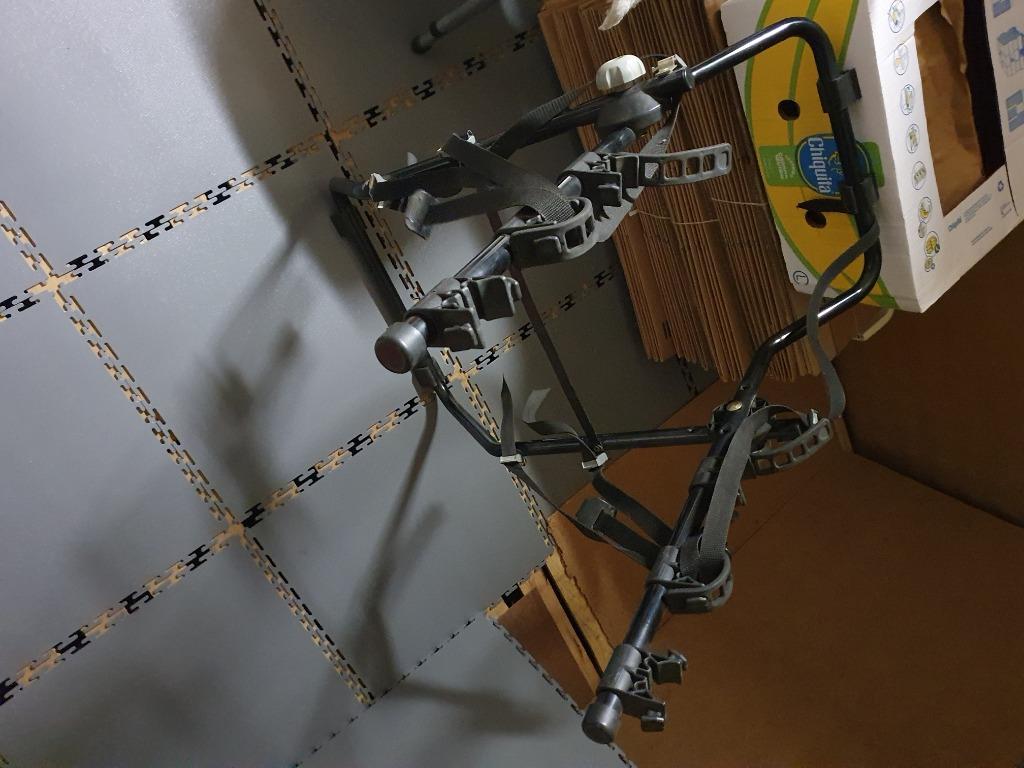 Fietsrek Thule, 3 fietsen of meer, Brede banden, Zo goed als nieuw, Achterklepdrager