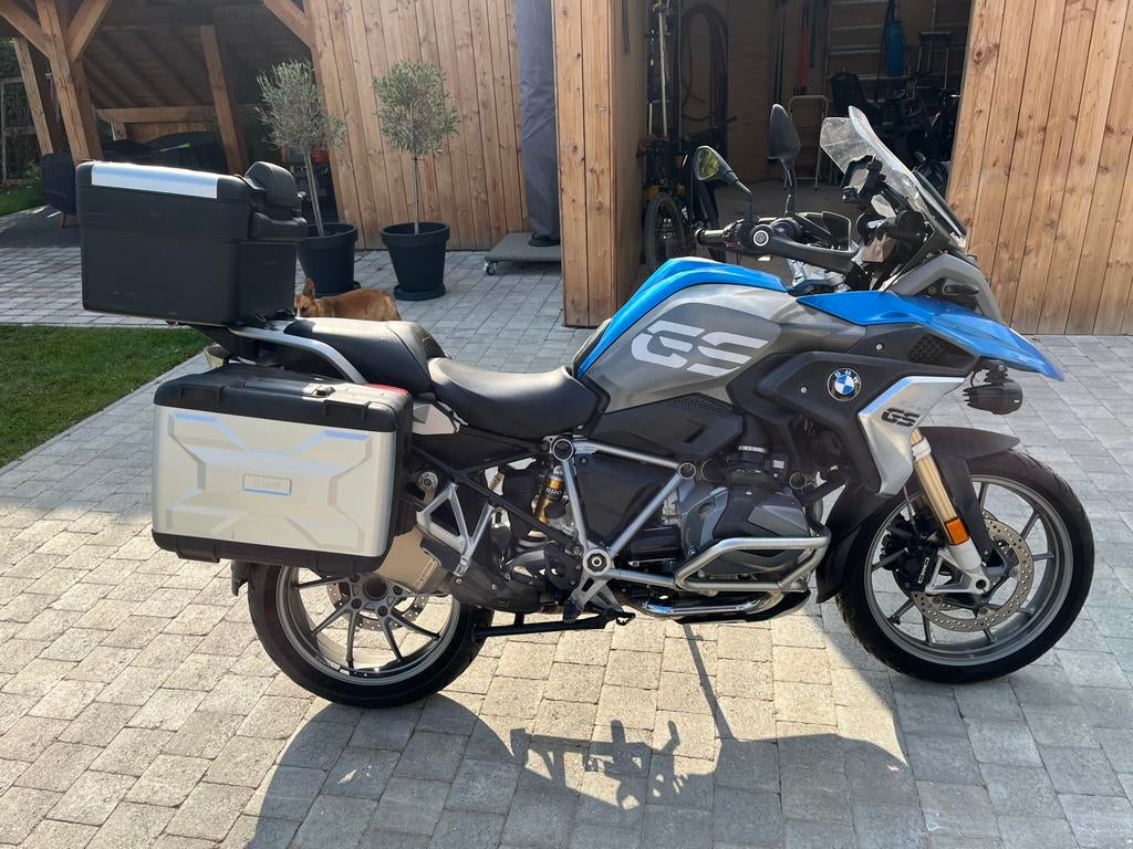 Bmw gs 1250 met sportuitlaat Akrapovic