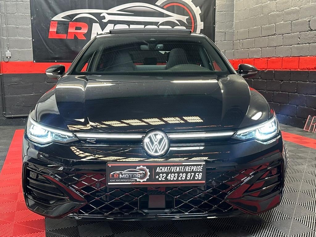** Vw golf 8 r-line volledig zwart/fabrieksgarantie**, Auto's, Stof, 1498 cc, 4 cilinders, Lichtsensor