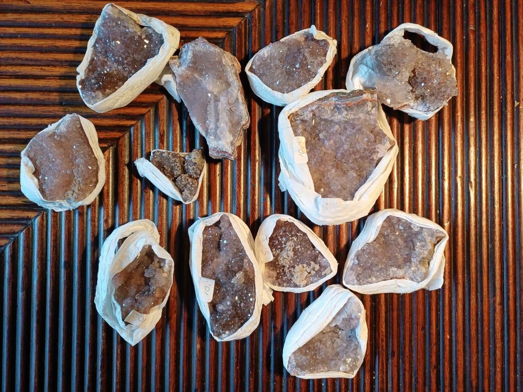 Lot d'améthyste - 13 petites pièces - un peu plus de 1,1 kg, Enlèvement ou Envoi, Minéral