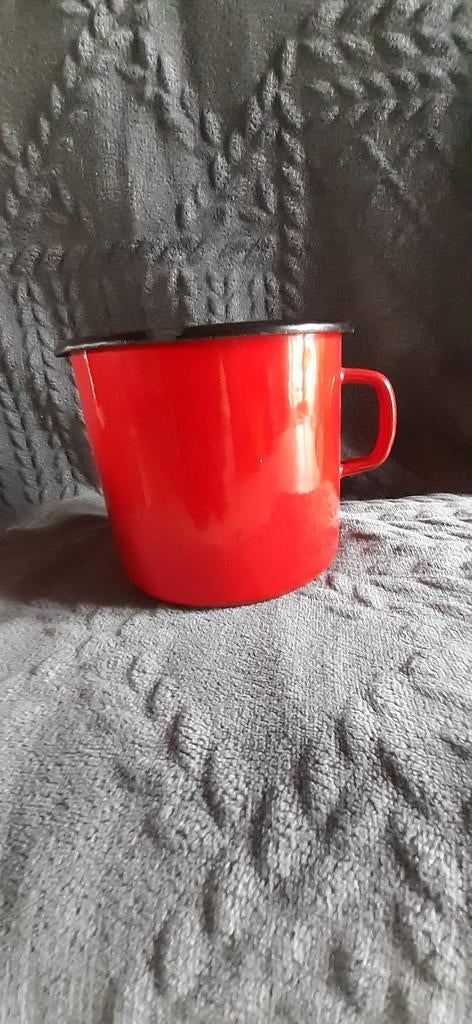 Pot à lait en émail rouge, Antiquités & Art, Enlèvement ou Envoi
