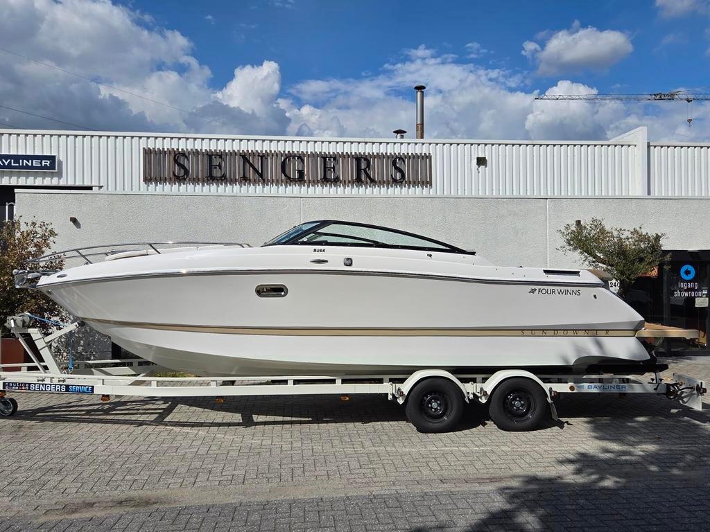 Four Winns S265 - V8 300pk - zeer goede staat, Watersport en Boten, Motorboten en Motorjachten, Ophalen, Zo goed als nieuw, 50 pk of meer