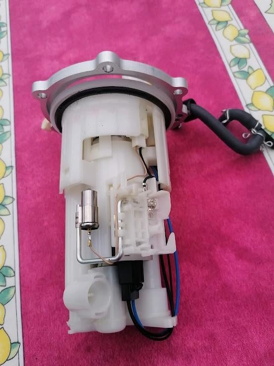 YAMAHA R1 ou R6 2004-2009 Pompe à essence, Enlèvement