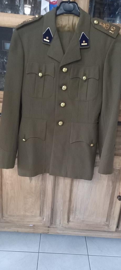 uniforme  officier  major 16 TTR quartier général, Collections, Enlèvement ou Envoi, Armée de terre, Vêtements ou Chaussures