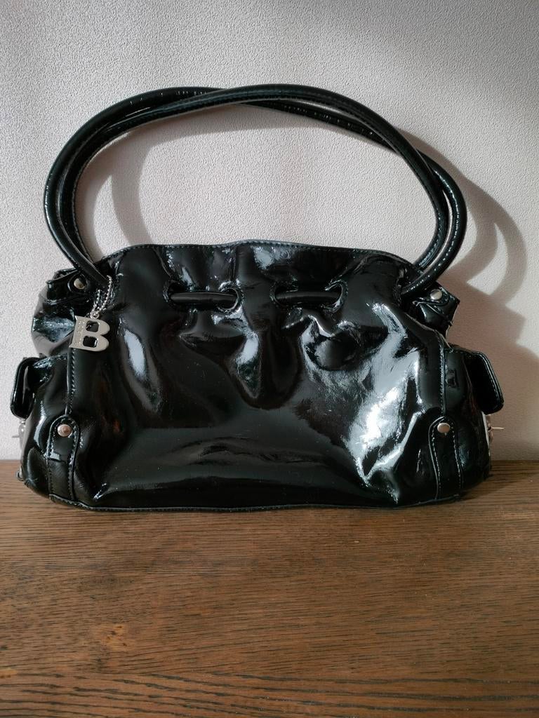 Sac à main en cuir laqué noir de la marque Bulaggi, Enlèvement ou Envoi, Comme neuf, Sac à main
