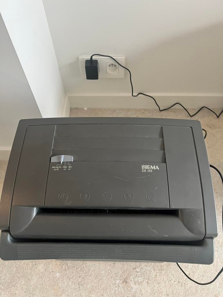 Papierversnipperaar sigma ds 165, Enlèvement, Utilisé