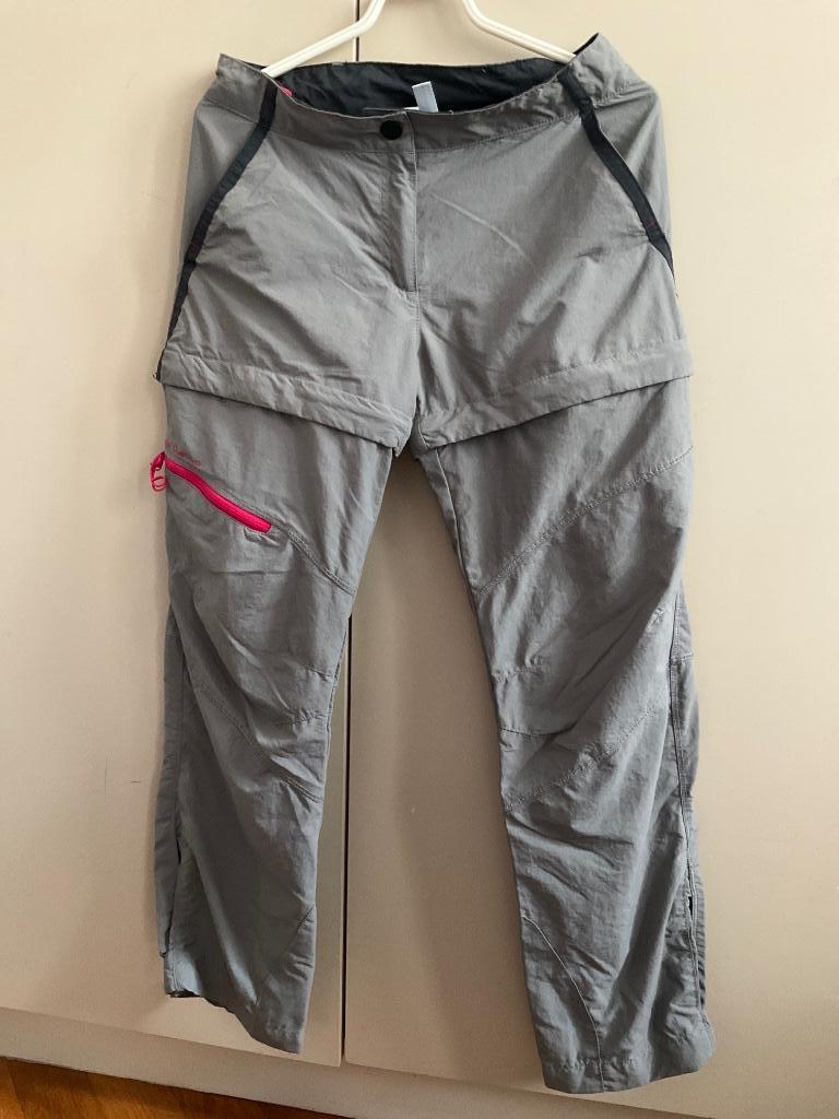 Pantalon modulable randonnée fille Quechua Décathlon 136 10a, Kinderen en Baby's, Kinderkleding | Maat 140, Broek, Gebruikt, Quechua