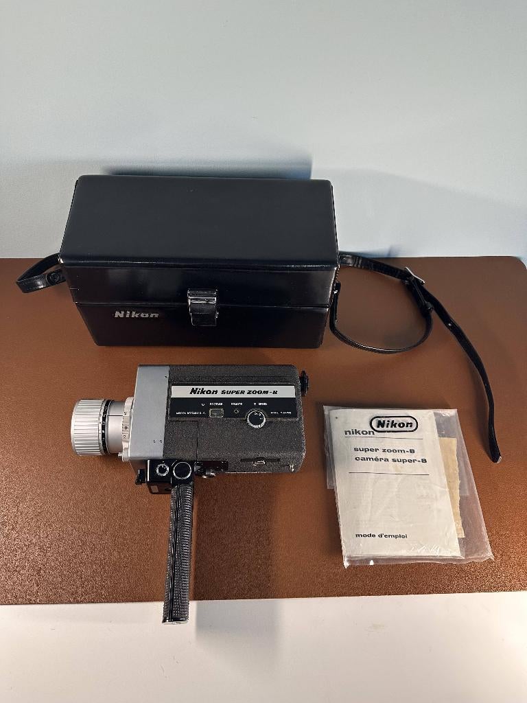 Nikon Super Zoom 8 Super 8 Movie Camera f/1.8 8.8-45mm Cine, Ophalen, 8mm, Camera
