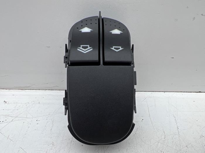 Commutateur vitre électrique d'un Ford Focus, -, 3 mois de garantie, -, -