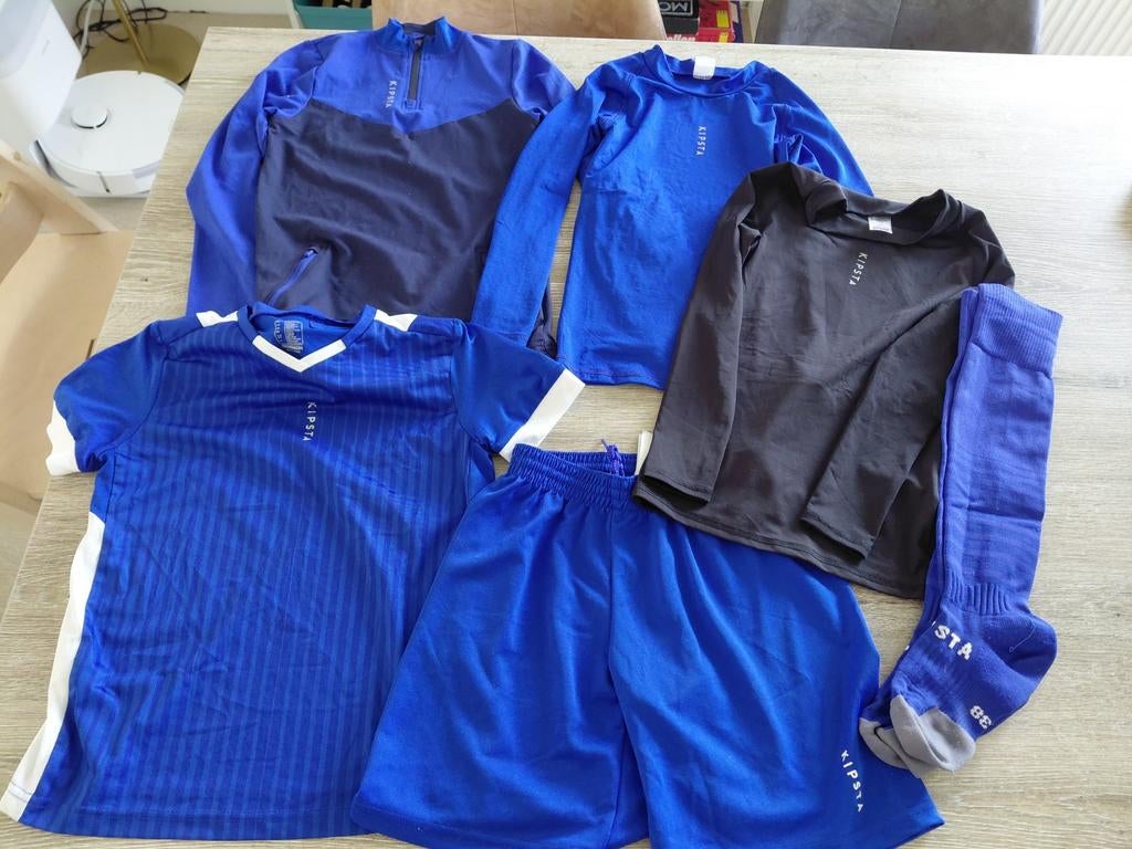 Voetbalkleding maat 8-9 jaar, Sport en Fitness, Voetbal, Ophalen of Verzenden, Zo goed als nieuw, Set