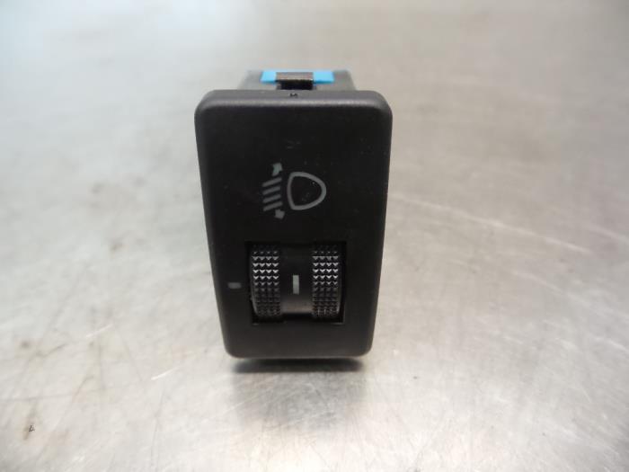 Commutateur phare hauteur réglable d'un Audi A8 (A8 94-), -, Audi, Utilisé, -