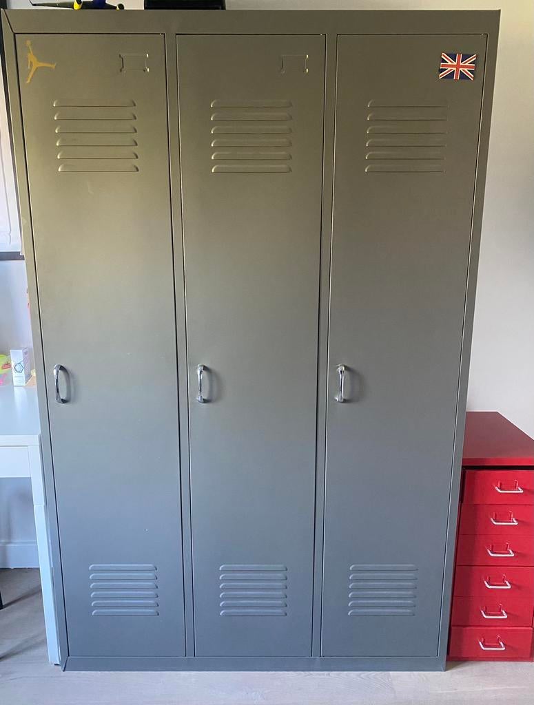 Lockerkast - stoere jongens kledingkast, Huis en Inrichting, Ophalen, Zo goed als nieuw