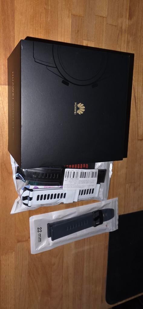 Huawei watch gt 46mm, Sport en Fitness, Hartslagmeters, Ophalen, Zo goed als nieuw, Overige merken, Waterdicht