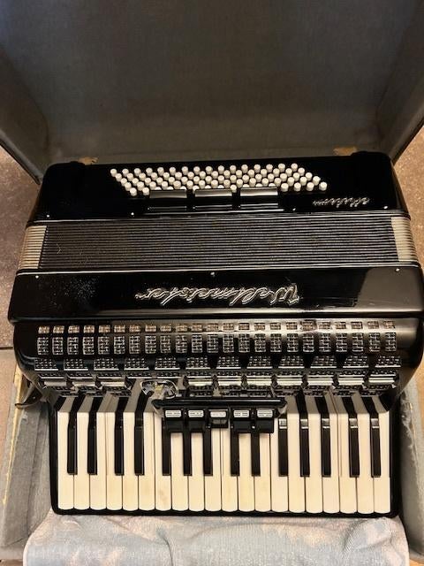 Accordéon, Enlèvement, Comme neuf