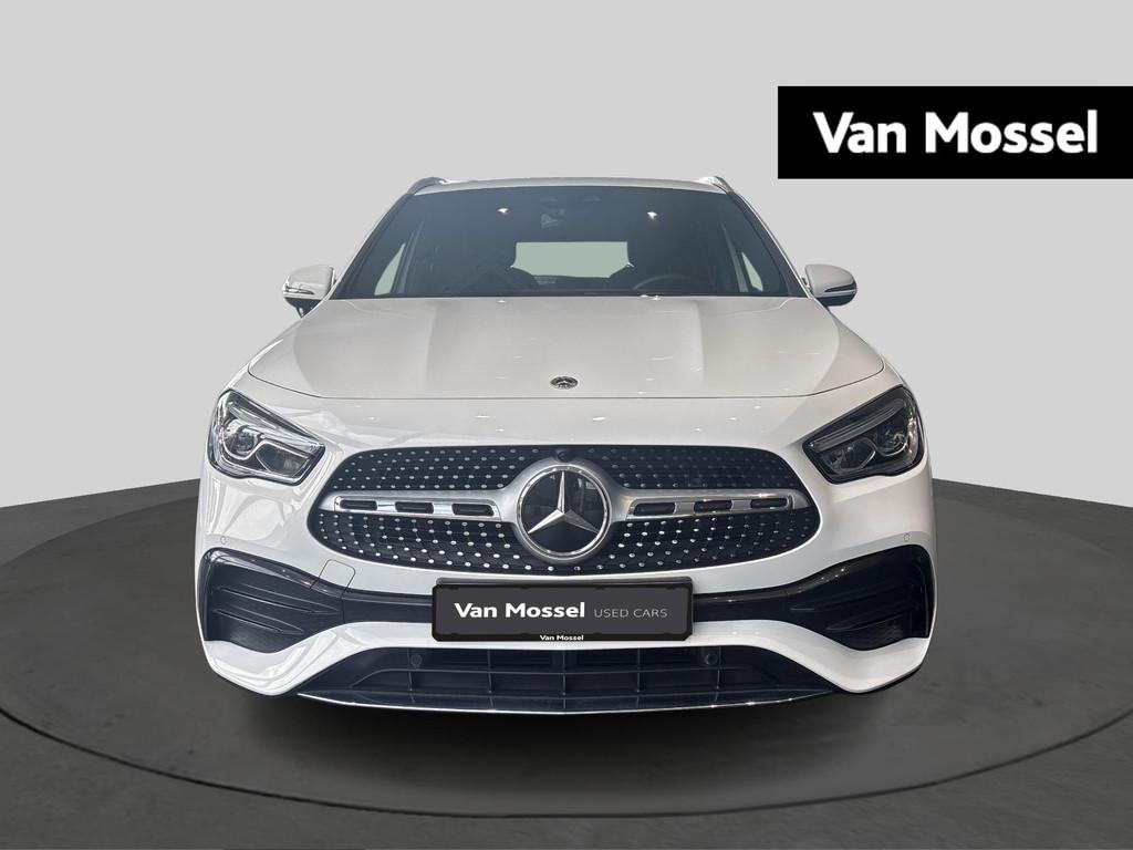 Mercedes-Benz GLA 200 AMG Line + LED + PARKEERSENSOREN + CAM, 1332 cm³, Achat, 1800 kg, Euro 6
