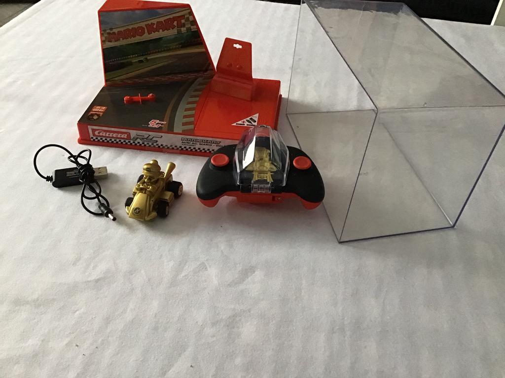 Mario kart RC mini mario gold, Ophalen of Verzenden, Zo goed als nieuw