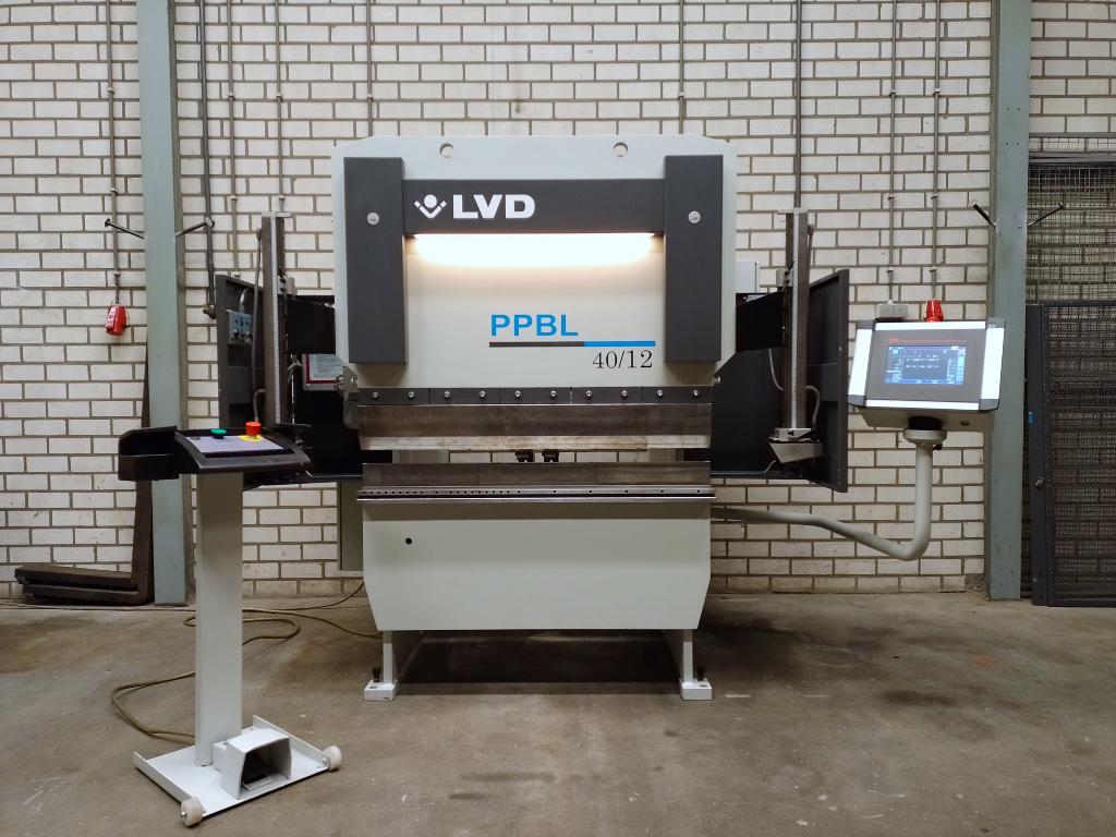 LVD kantbank, afkantpers, zetbank, super staat!, Zakelijke goederen, Machines en Bouw | Metaalbewerking, Ophalen of Verzenden