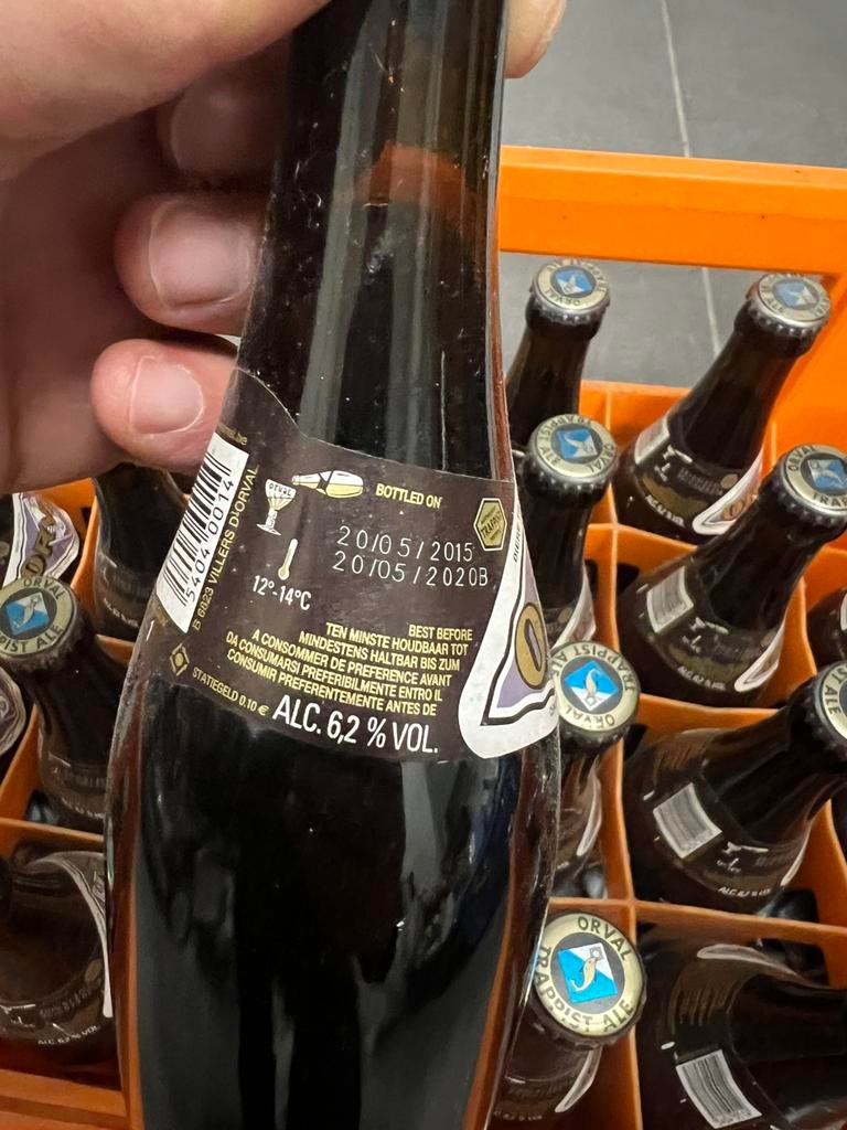 Cuire au four + 23 bouteilles d'Orval 2015, Collections, Marques de bière, Enlèvement, Neuf, Bouteille(s), Autres marques