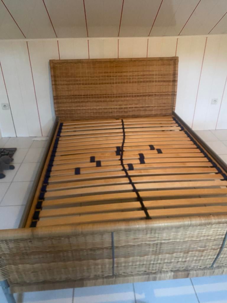 Rotan twijfelaar nachtkastjes en rotan grote rek, Ophalen, Zo goed als nieuw, Twijfelaar