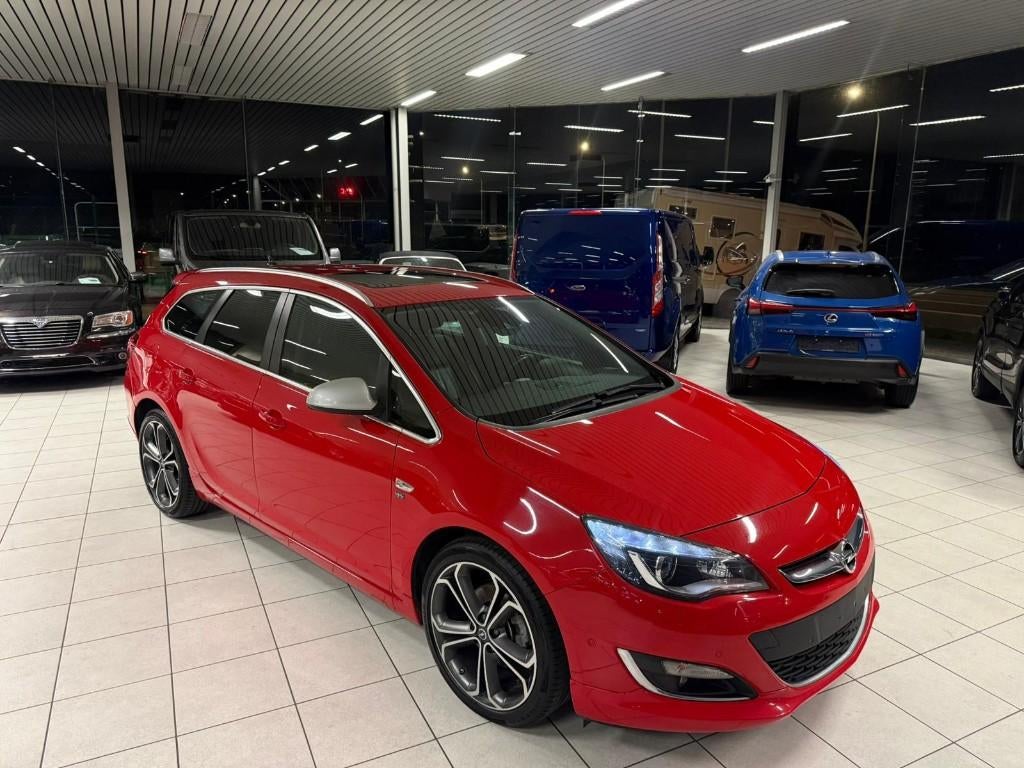 Opel Astra OPC Line Sports Tourer 2.0D 121 kW Euro 5b, Auto's, Opel, Euro 5, Leder, Bedrijf, 5 deurs