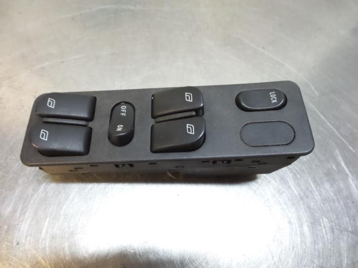 Elektrisch Raam Schakelaar van een Saab 900, Auto-onderdelen, Gebruikt, -, -, Ophalen of Verzenden