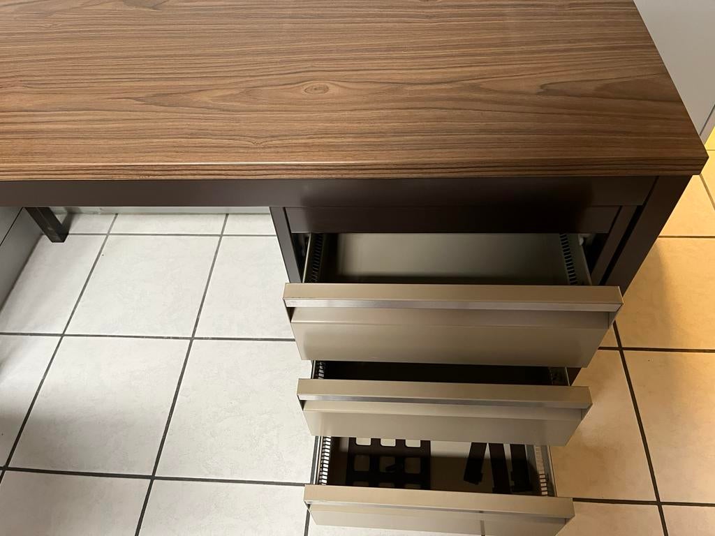 Bureau, longueur 1,24 m - hauteur 0,45 m, Maison & Meubles, Bureaux, Enlèvement, Comme neuf