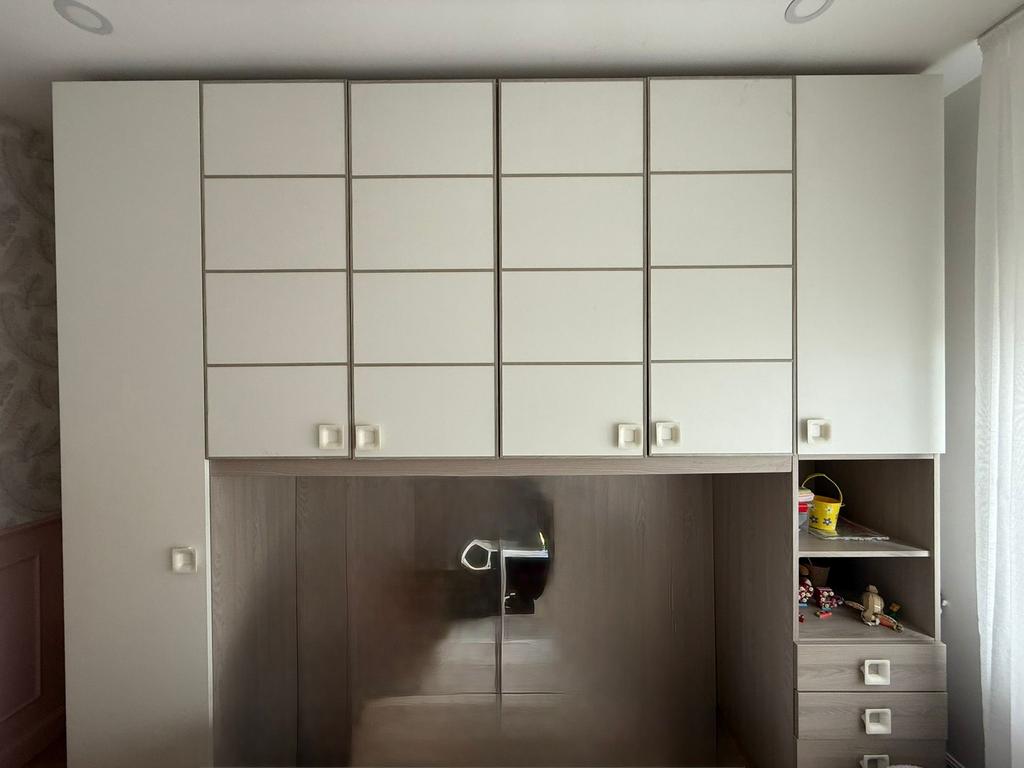 Kledingkast, Ophalen, Zo goed als nieuw