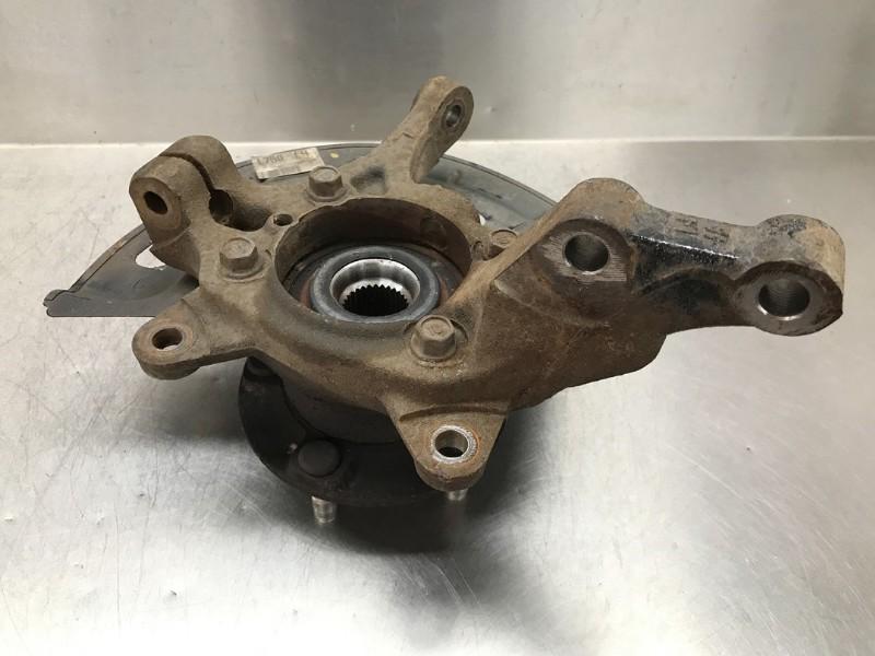 MOYEU DE ROUE AVANT Hyundai i40 CW (VFC) (01-2011/05-2019), Dhr. M. Roggen, Stadsweg 37 37
9917 PV  WIRDUM GR., NL, Hyundai, Utilisé