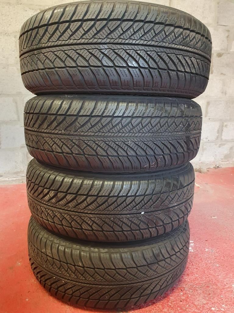 4 pneus Hiver Goodyear 195/55/16 étoilée RUNFLAT, Autos : Pièces & Accessoires, Enlèvement, Neuf