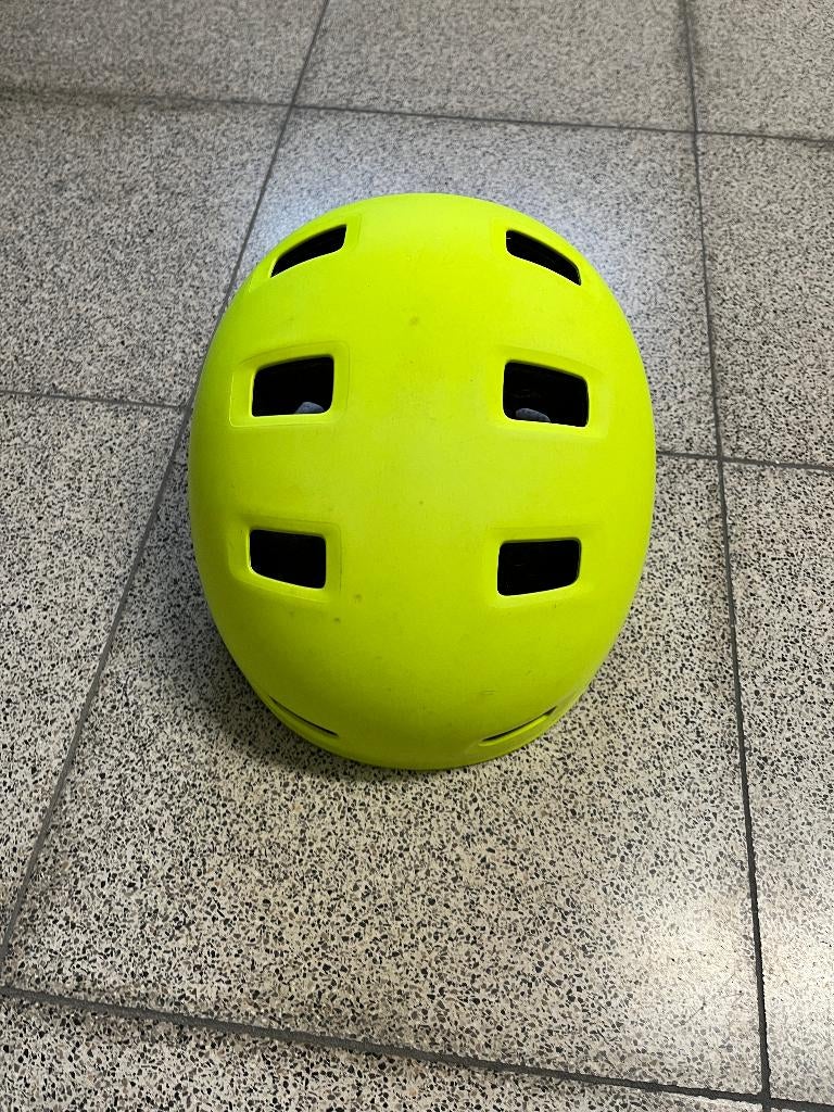 Fietshelm BTWIN 520 Fluo Medium, Ophalen, M, Jongen of Meisje, Zo goed als nieuw