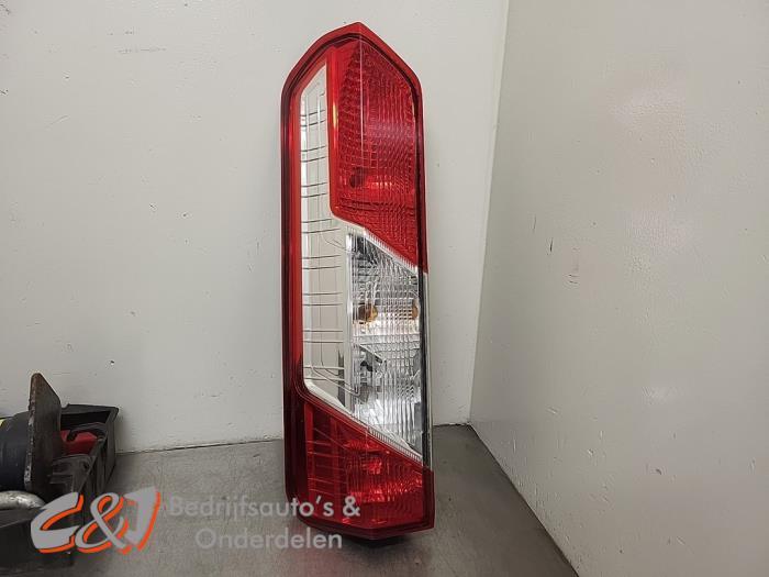 Feu arrière gauche d'un Ford Transit, Autos : Pièces & Accessoires, Éclairage, Ford, Utilisé, 3 mois de garantie, Enlèvement ou Envoi