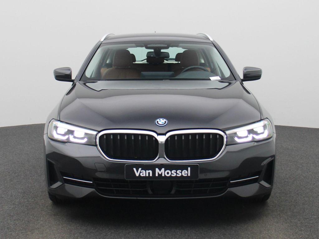 BMW 5 Reeks Touring 530e 215kW xDrive Auto LED | CAMERA | LE, Auto's, 215 kW, Stof, 2000 kg, Plug-in hybride