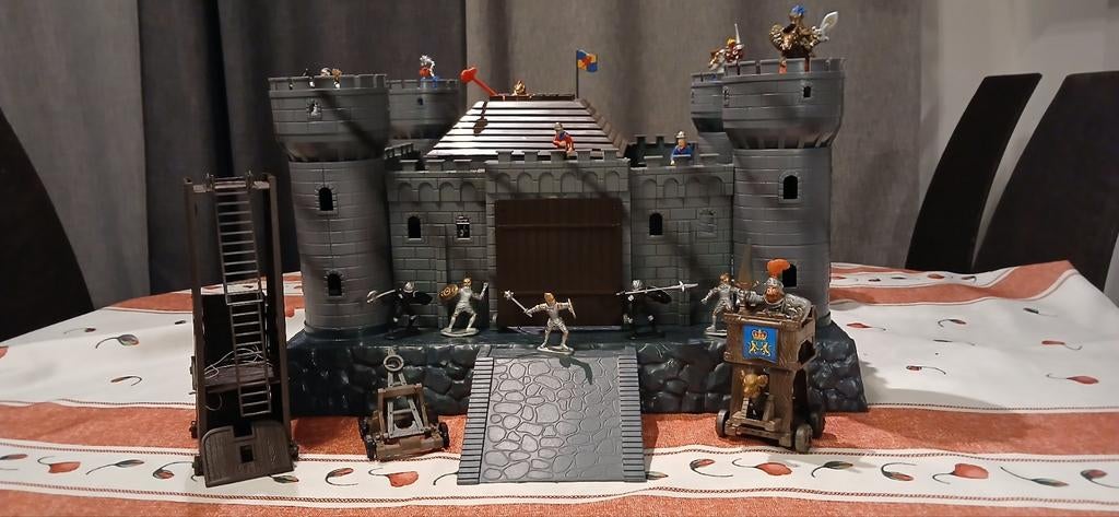 Château fort Camelot – Simba (vintage), Computers en Software, Servers