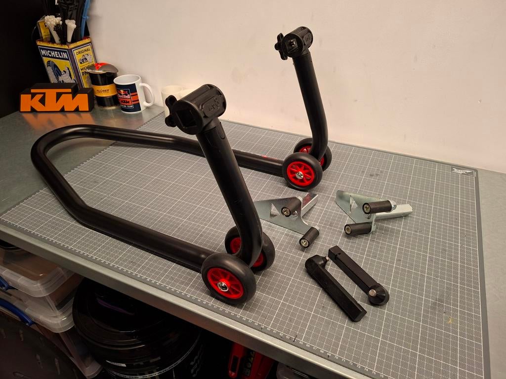 Paddock stands voor, Ophalen of Verzenden