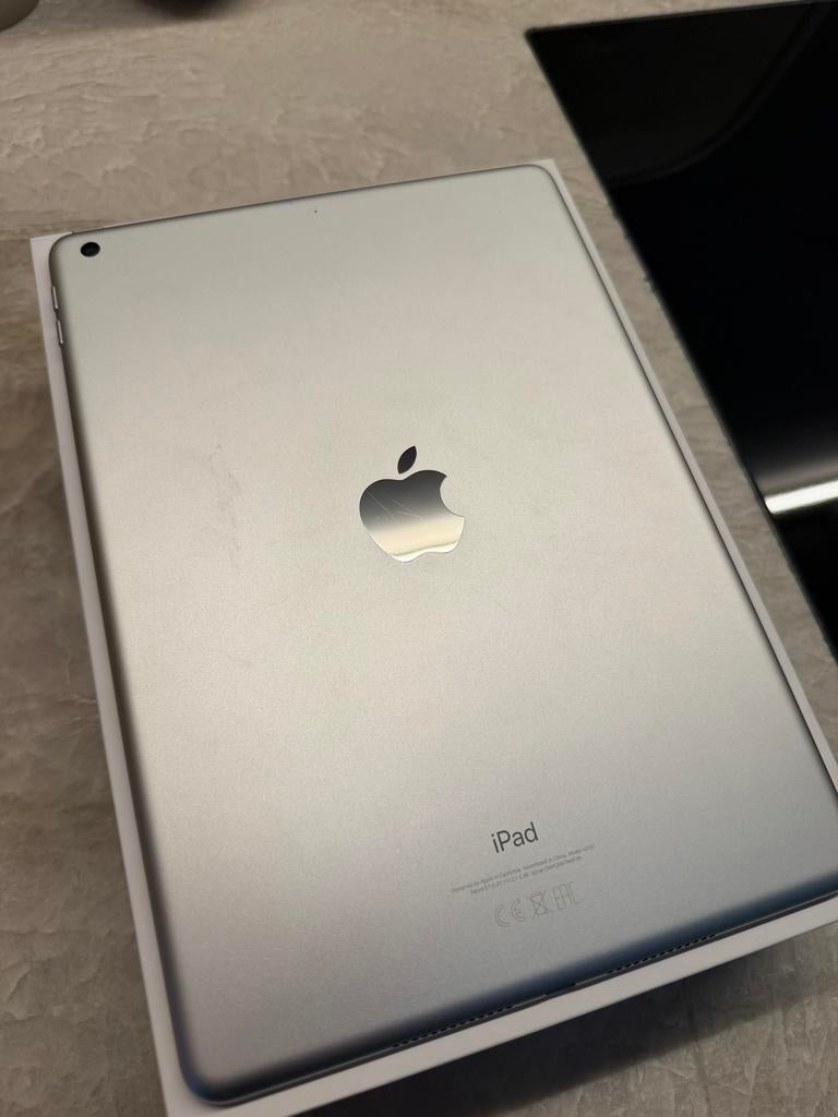 iPad 32 Go 2020, Informatique & Logiciels, Apple iPad Tablettes, Enlèvement ou Envoi, Comme neuf