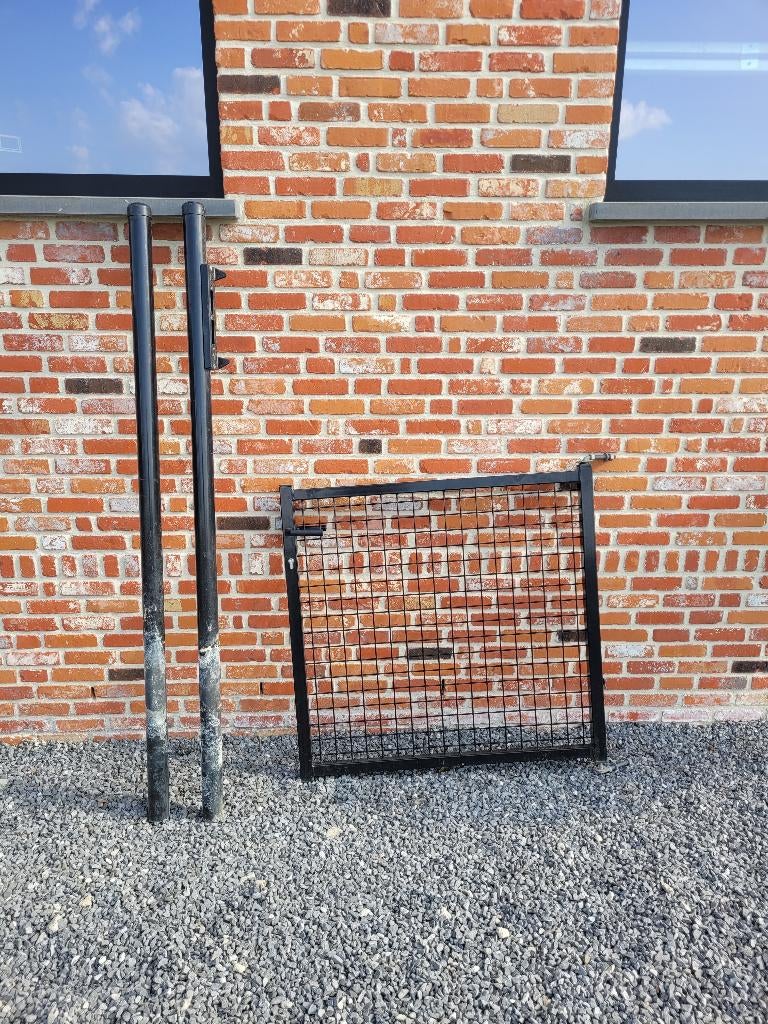 Stalen Tuinpoort met poortpalen en slot, Tuin en Terras, Ophalen, Gebruikt, 100 tot 150 cm, Draaipoort