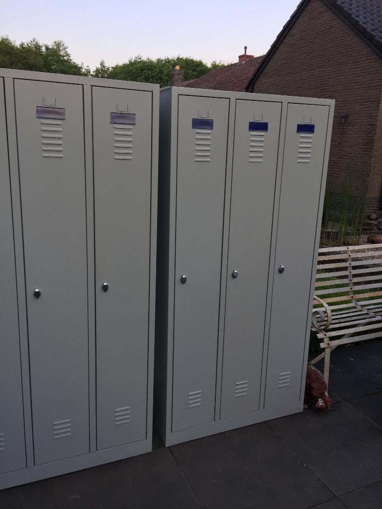Degelijke 3 - deurs lockers / lockerkasten . Als nieuw !, Huis en Inrichting, Kasten | Lockerkasten, Ophalen, Zo goed als nieuw