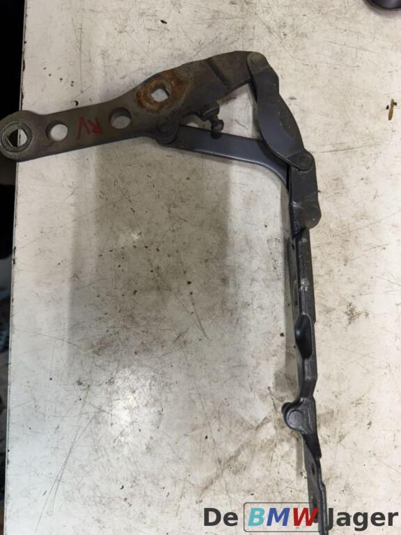 Motorkap scharnier rechts BMW 3-serie E46) 41617028578, Auto-onderdelen, Gebruikt, Ophalen of Verzenden, BMW, BMW