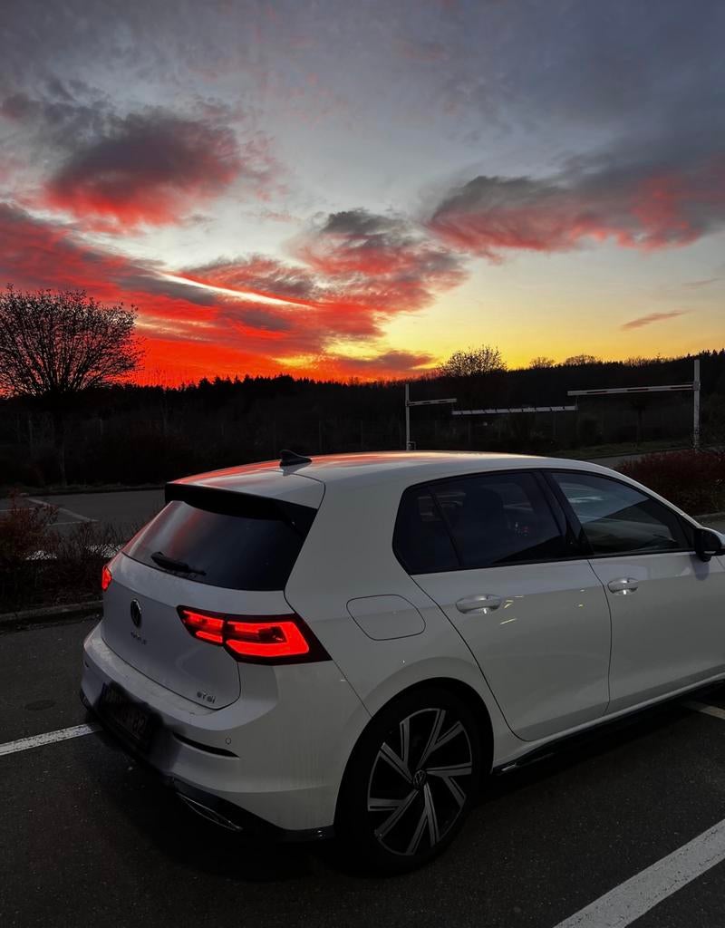 Volkswagen Golf 1.5 eTSI R-Line Business Premium OPF DSG, Autos, Volkswagen, Achat, Electronic Stability Program (ESP), 5 portes