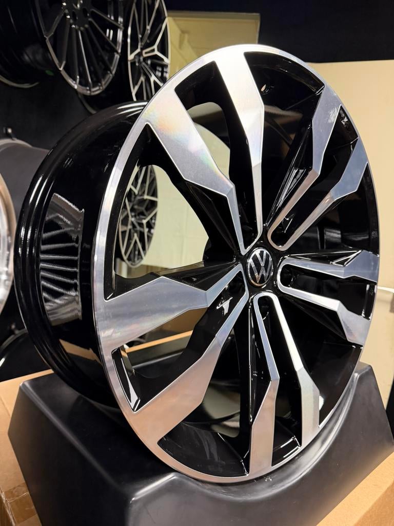 19 en 20 inch velgen voor Volkswagen Suzuka 5x112 T-roc Tigu, Auto-onderdelen, Velg(en), Nieuw, Ophalen of Verzenden, Personenwagen